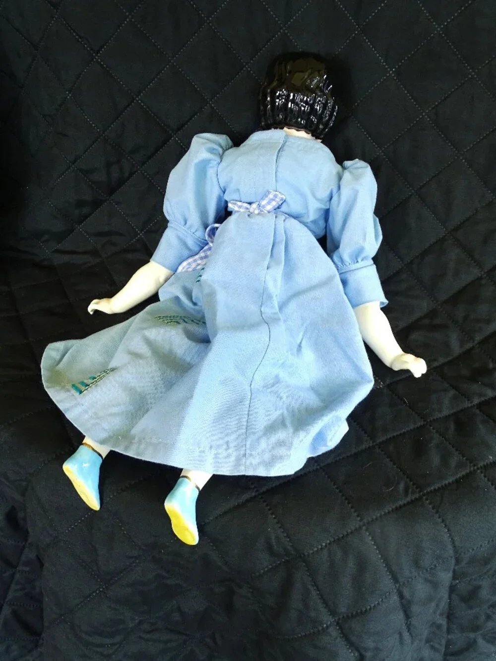 Beautiful Antique Porcelain Doll Fully Dressed 20